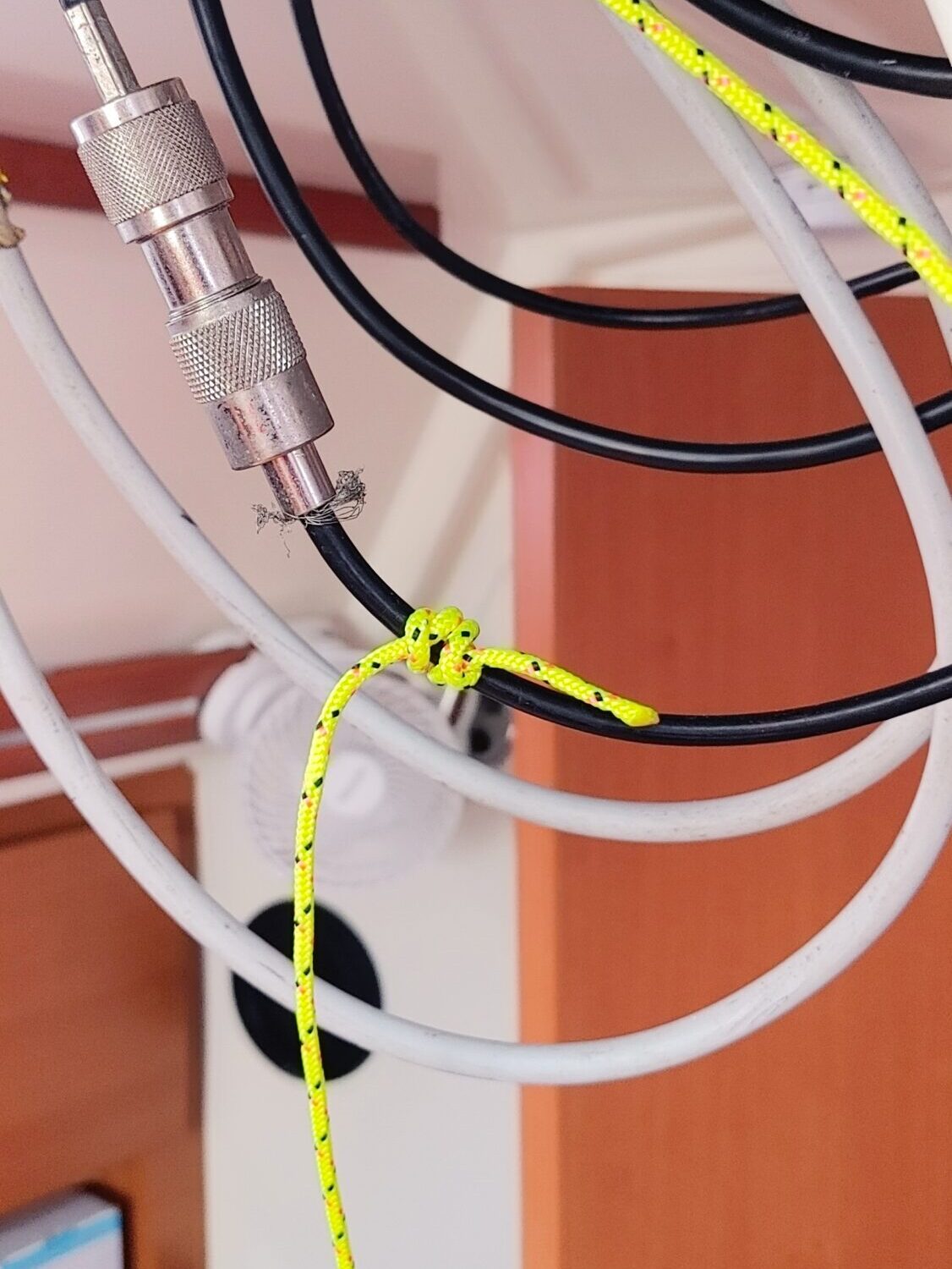 Bändsel als Pilotleine für künftige Kabelverlegearbeiten